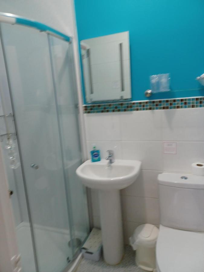 Palm Court 3*